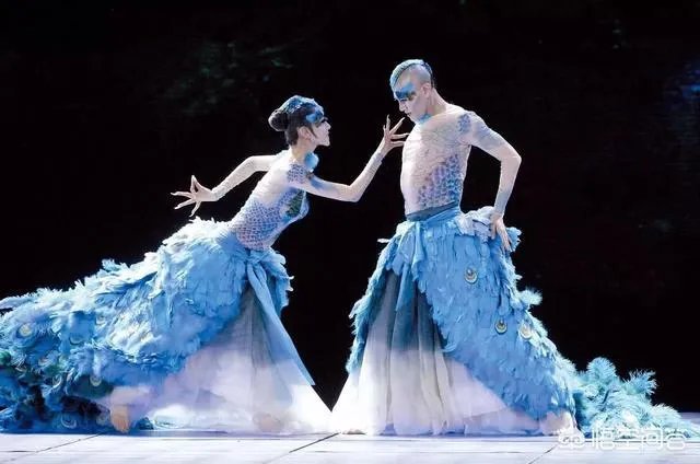 曾经在春晚舞台惊艳众人的小彩旗，现在怎么样了？