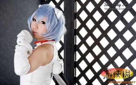 EVA爆乳凌波丽 性感女神让你惊心动魄