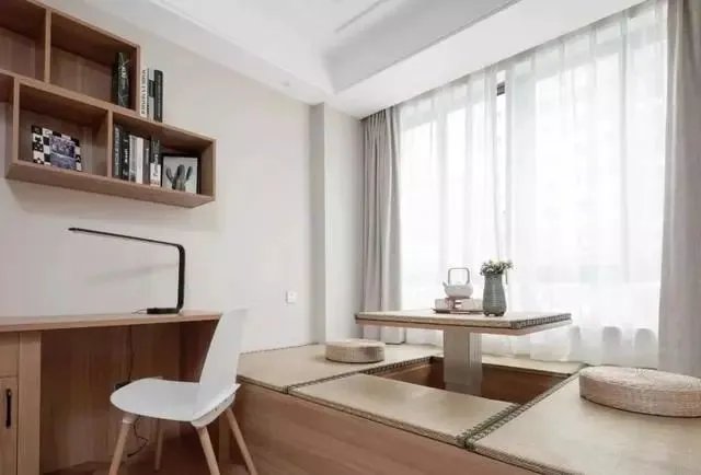 小户型≠蜗居！35款卧室榻榻米设计，太实用了！