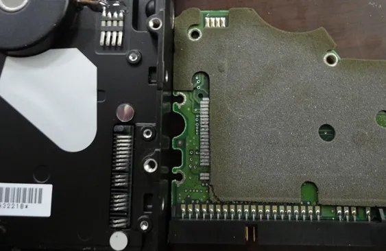 硬盘马达如何敲出来