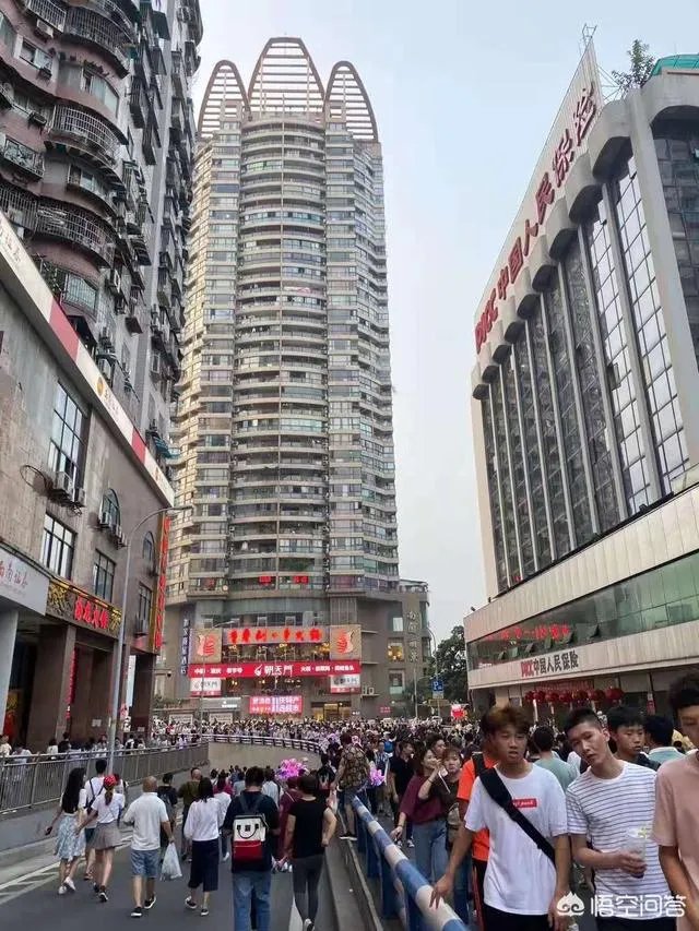 国庆长假,你们打算加班还是放假去城市周边旅游呢?