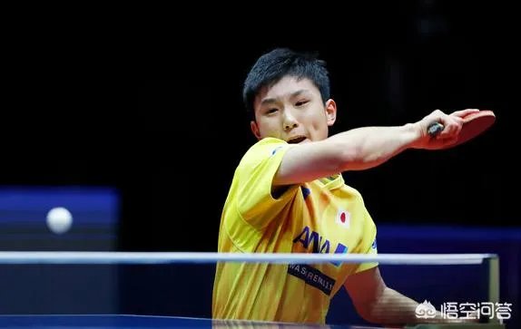 中公赛男单焦点赛,张本智和气势汹汹4-1击败黄镇廷晋级4强,全程怒吼!你怎么看?