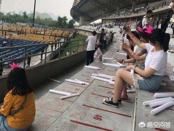 有人说周杰伦演唱会的质量越来越低,对此你怎么看?