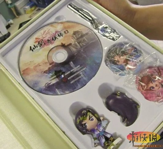 国民级RPG《仙剑奇侠传5》标准版实物图抢先看