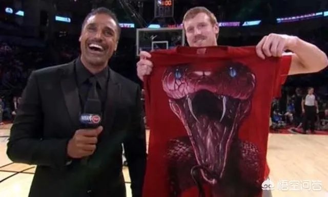 周琦每次出场,美国球迷都会欢呼,这是为什么?