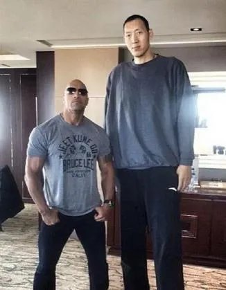 孙明明和姚明哪个高