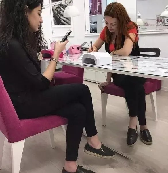 一男一女摩托车上打野战?这些错觉图片让你大开眼界