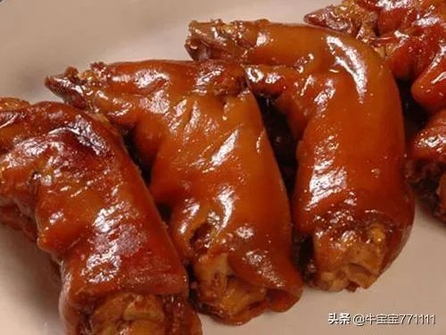 电饭煲能够煲压猪蹄吗？知道的能不能把过程写出来？