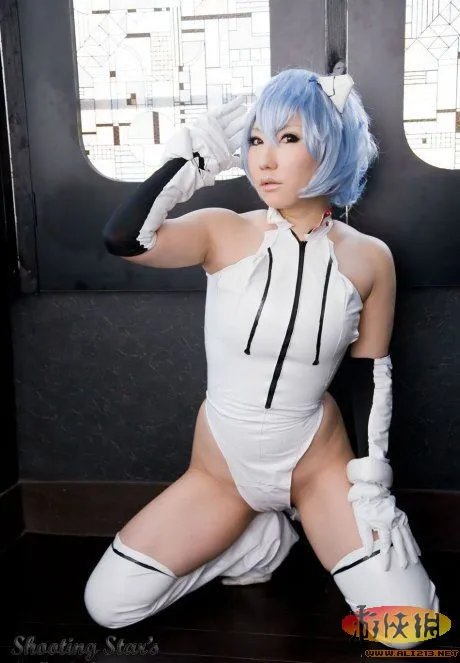 EVA爆乳凌波丽 性感女神让你惊心动魄