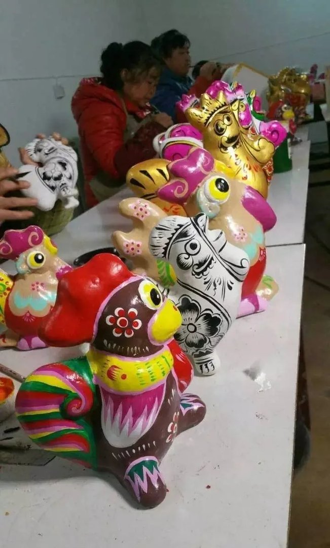 鸡年春晚吉祥物有毒：我跟外面的妖艳贱鸡不一样！