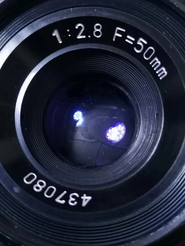 胶卷相机镜头上的数字：1:2代表是什么意思？