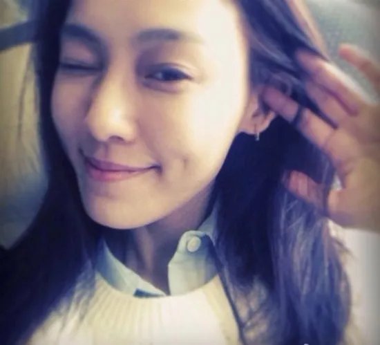 全球女星素颜大PK图赏 只有真女神敢晒素颜照！