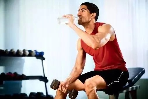 臂力器锻炼方法图解