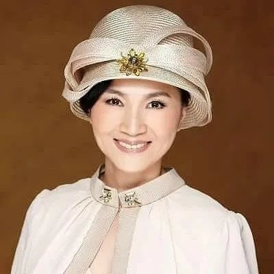 帽子天后凤飞飞为什么总戴帽子？