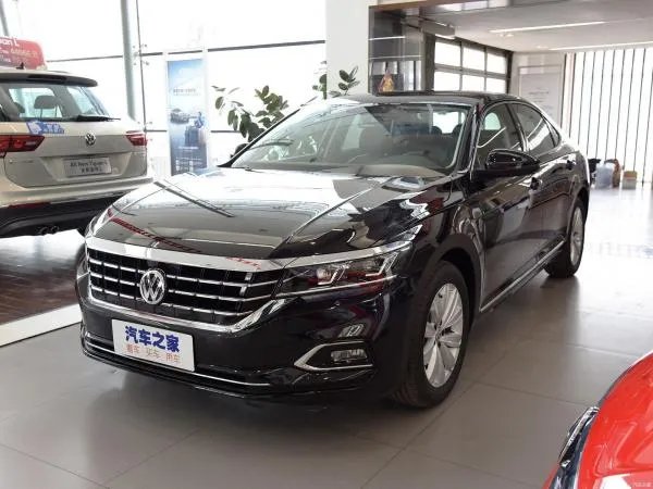 帕萨特2019款报价及图片
