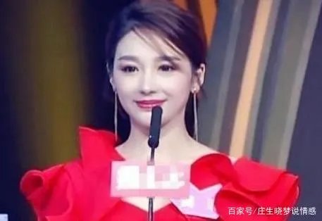 非诚勿扰：男嘉宾牵手最美单亲妈妈，看到女儿后反悔，现在母女过得怎样？