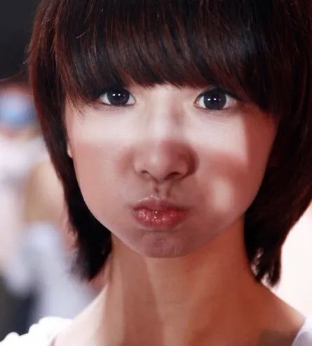 苏妙玲图片写真欣赏 苏妙玲女同事件丑闻大揭秘