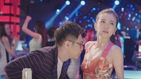 屌丝男士贺岁版这个女的是谁演的？