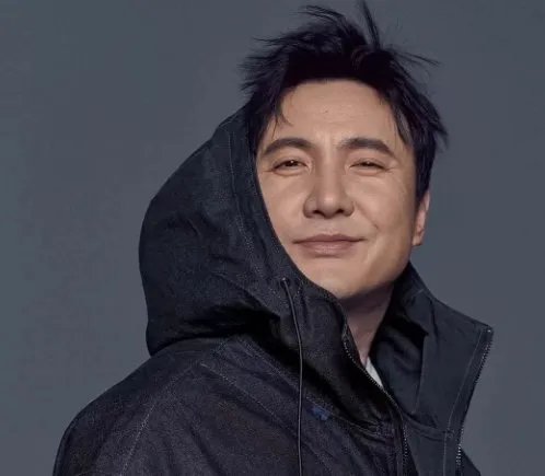 沈腾在综艺节目中为何在“马丽贾玲之间”选择了马丽？