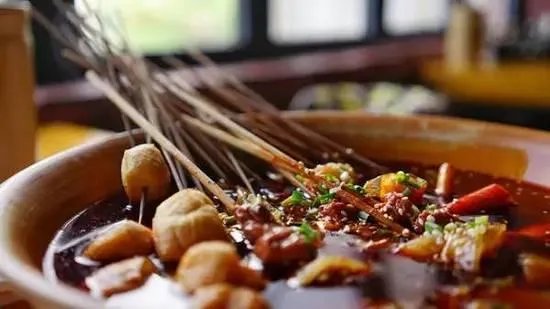 麻辣烫与串串有什么区别？