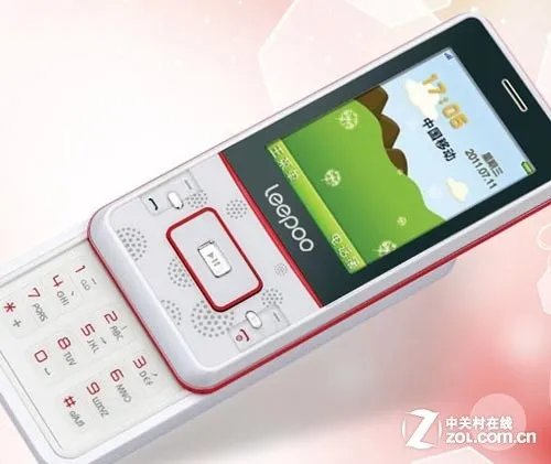 滑盖T9键盘 多主题音乐机Leepoo E6评测