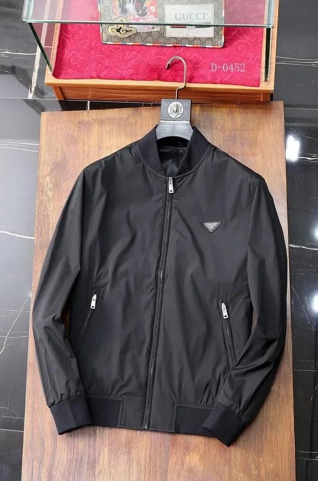 普拉达的服装风格是什么？