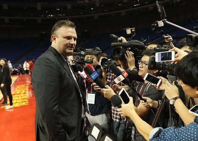 休斯顿火箭队讨论是否解职莫雷，这对火箭队会是一个转机吗？