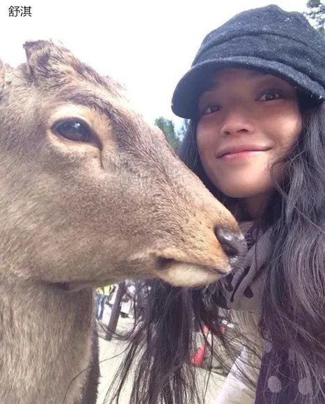 全球女星素颜大PK图赏 只有真女神敢晒素颜照！