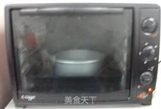 戚风蛋糕（用料简单，超级膨松）