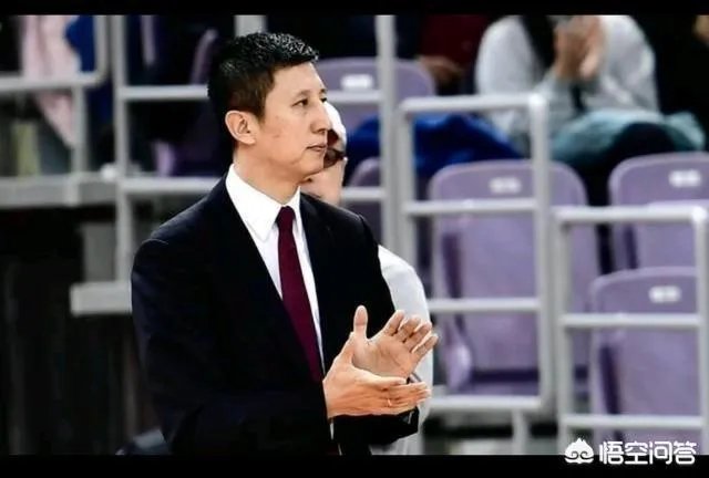 韩德君手掌骨折，出战成疑，辽宁队能不能拿下北京队？