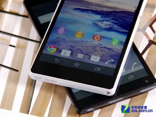 同配5英寸1080p四核 索尼L36h/L35h图赏