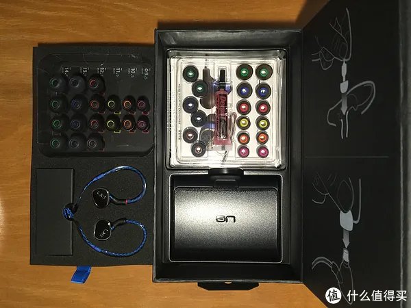 适合听音乐 — Logitech 罗技 UE900s 四单元动铁 入耳式耳机