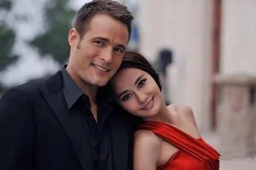 欣赏吴奇隆马雅舒结婚照 网曝两人离婚因女方多次出轨