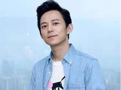 何炅为什么力挺快男？