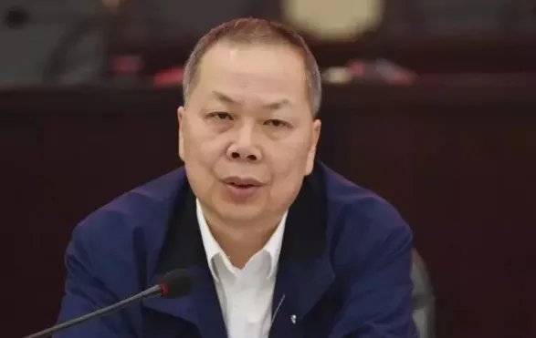 中国铁建集团董事长陈奋健坠楼身亡，背后有何隐情？