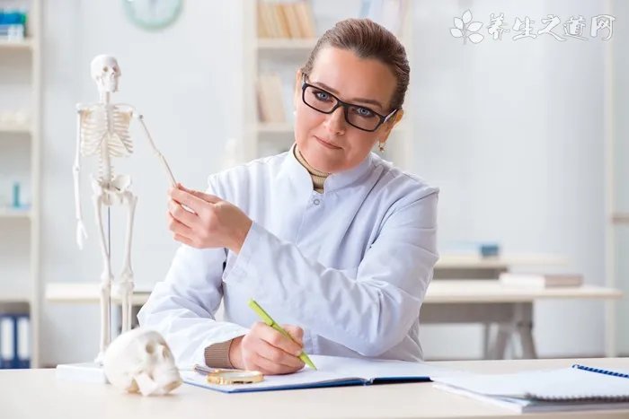 新手学游泳的技巧要领