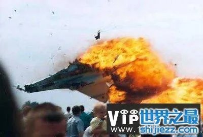 2002年乌克兰航展事故图片视频 乌克兰航展事故死了多少人 