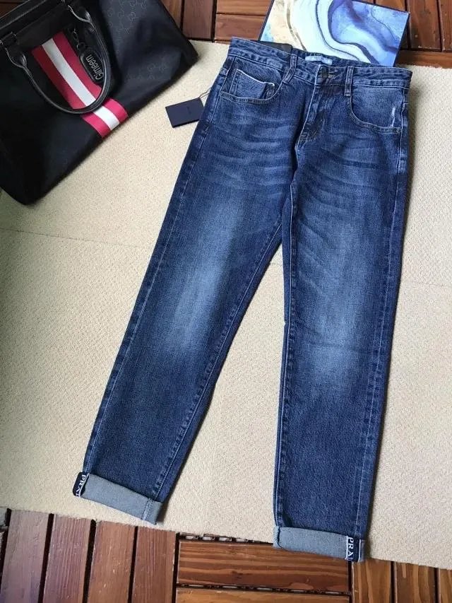 普拉达的服装风格是什么？