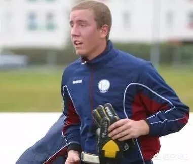 冰岛电影导演哈尔多松在俄罗斯世界杯上扑出梅西的点球，你怎么看？