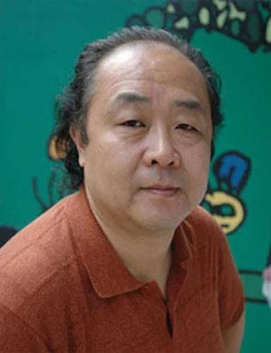 陈山的背景资料