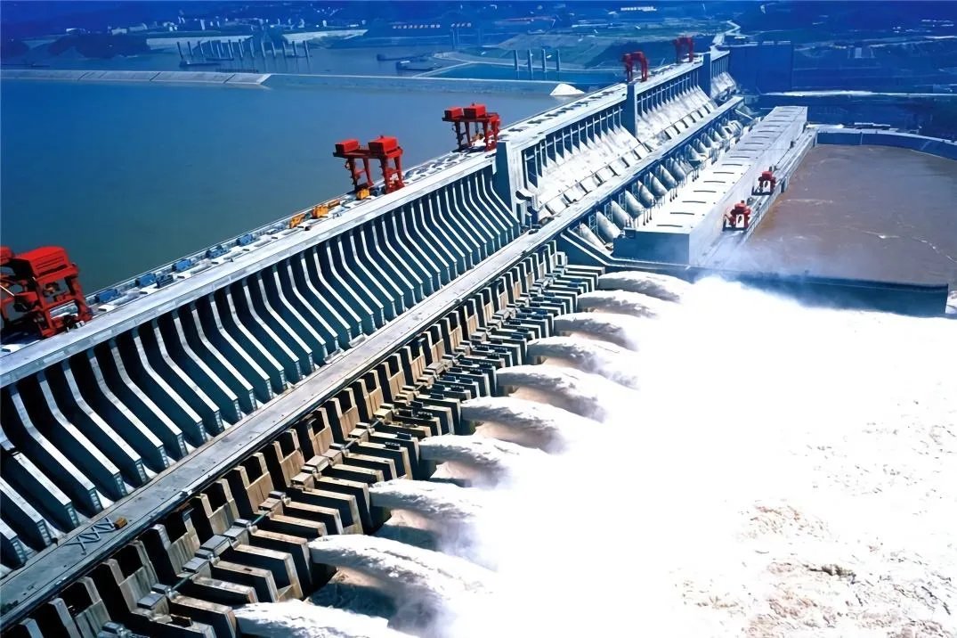 今年入讯以来最大洪水抵达三峡,三峡能撑得住吗?