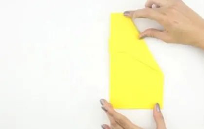 “开学第一课”中的歼15纸飞机怎么折