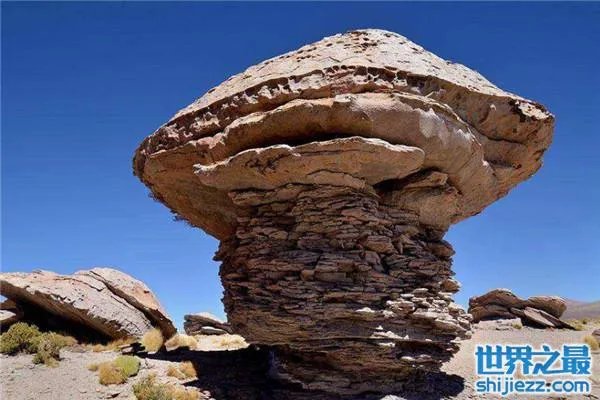 世界上最不可思议的石头，海巴夏含有奇特的化学物质 