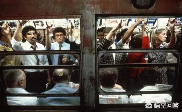 有哪些擅长以地铁为场景拍照的摄影师？