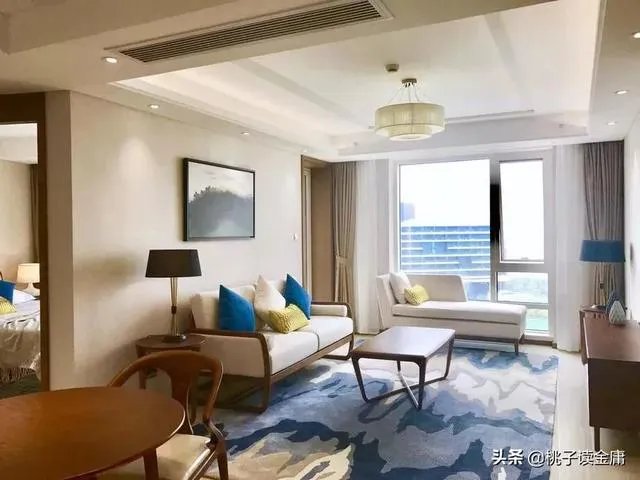 河北某高校天价宿舍费1万6一年，你会住吗？