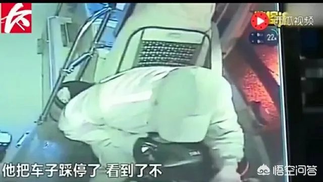 公交司机临死前把车靠边停稳说“大家下车，我不能送大家了”，你有什么感想？
