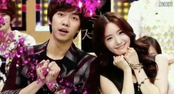 李胜基的女友 李胜基的女友到底是谁