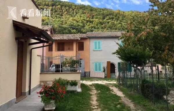 如何看待意大利二人小镇坚持戴口罩这一行为？