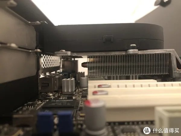 Nas 机箱散热改造 折腾并快乐着