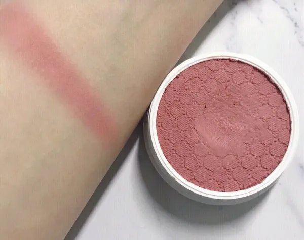 腮红哪个牌子好？